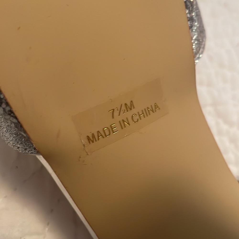 Badgley Mischka Glitter Platform Peep Toe Heels Size 7.5 - Picture 6 of 7